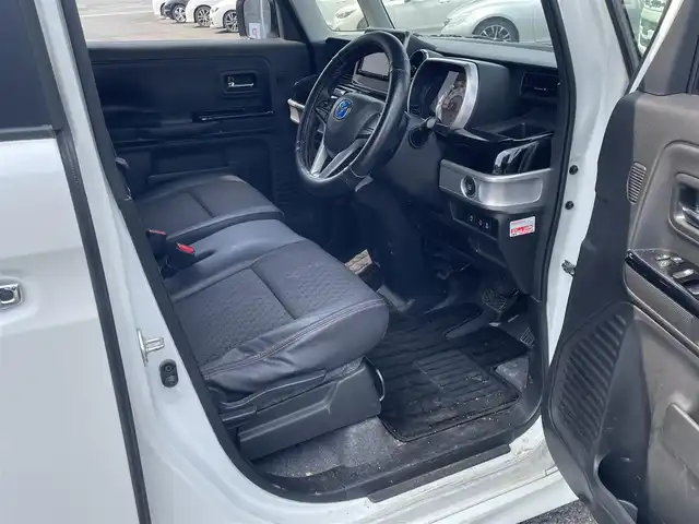 マツダ フレアワゴン カスタムスタイル ハイブリッド XS 埼玉県 2018(平30)年 13.4万km ピュアホワイトP (株)IDOMが運営する【じしゃロン川越店】の自社ローン専用車両になります。/こちらは現金またはオートローンご利用時の価格です。/自社ローンご希望の方は別途その旨お申付け下さい/社外ＳＤナビ　/バックカメラ　/ワンセグＴＶ　/両側パワースライドドア　/車線逸脱防止　/衝突安全軽減ブレーキ　/ウインカミラー　/フォグランプ　/オートライト　/ウインカミラー　/ドアバイザー　/スマートキー