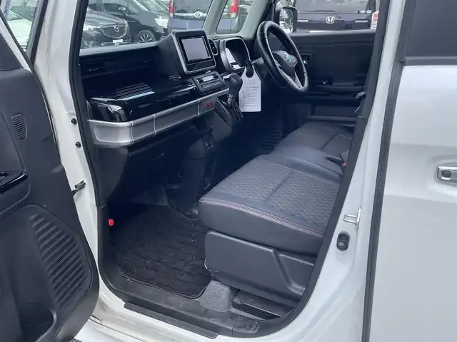 マツダ フレアワゴン カスタムスタイル ハイブリッド XS 埼玉県 2018(平30)年 13.4万km ピュアホワイトP (株)IDOMが運営する【じしゃロン川越店】の自社ローン専用車両になります。/こちらは現金またはオートローンご利用時の価格です。/自社ローンご希望の方は別途その旨お申付け下さい/社外ＳＤナビ　/バックカメラ　/ワンセグＴＶ　/両側パワースライドドア　/車線逸脱防止　/衝突安全軽減ブレーキ　/ウインカミラー　/フォグランプ　/オートライト　/ウインカミラー　/ドアバイザー　/スマートキー