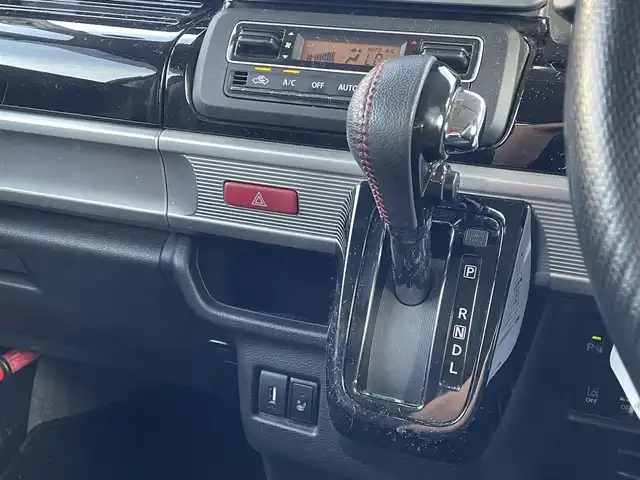 マツダ フレアワゴン カスタムスタイル ハイブリッド XS 埼玉県 2018(平30)年 13.4万km ピュアホワイトP (株)IDOMが運営する【じしゃロン川越店】の自社ローン専用車両になります。/こちらは現金またはオートローンご利用時の価格です。/自社ローンご希望の方は別途その旨お申付け下さい/社外ＳＤナビ　/バックカメラ　/ワンセグＴＶ　/両側パワースライドドア　/車線逸脱防止　/衝突安全軽減ブレーキ　/ウインカミラー　/フォグランプ　/オートライト　/ウインカミラー　/ドアバイザー　/スマートキー