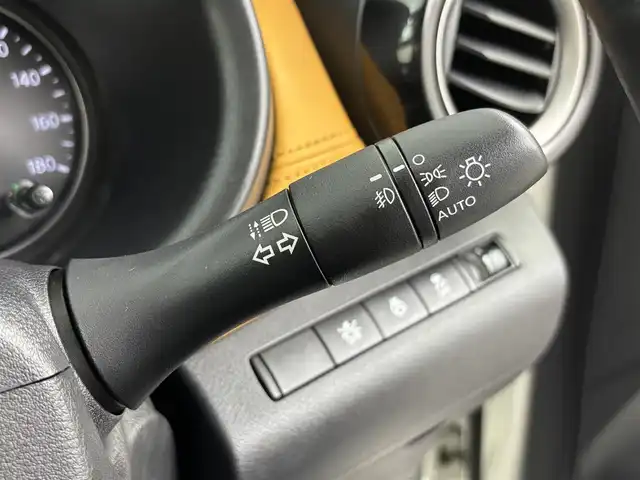 日産 キックス X ツートーンインテリアED 埼玉県 2022(令4)年 4.1万km ブリリアントホワイトパール プロパイロット/衝突軽減ブレーキ/横滑り防止措置/純正LEDヘッドライト/純正アルミホイール/純正フロアマット/アイドリングストップ/レーンチェンジアシスト/全方位カメラ/前席シートヒーター/トノカバー/ウインカーミラー/ドライブモード/EVモード/オートブレーキホールド