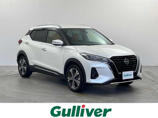 日産 キックス X ツートーンインテリアED 栃木県 2022(令4)年 4.1万km ブリリアントホワイトパール プロパイロット/衝突軽減ブレーキ/横滑り防止措置/純正LEDヘッドライト/純正アルミホイール/純正フロアマット/アイドリングストップ/レーンチェンジアシスト/全方位カメラ/前席シートヒーター/トノカバー/ウインカーミラー/ドライブモード/EVモード/オートブレーキホールド