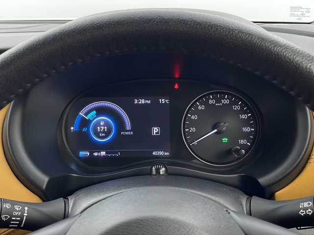 日産 キックス X ツートーンインテリアED 栃木県 2022(令4)年 4.1万km ブリリアントホワイトパール プロパイロット/衝突軽減ブレーキ/横滑り防止措置/純正LEDヘッドライト/純正アルミホイール/純正フロアマット/アイドリングストップ/レーンチェンジアシスト/全方位カメラ/前席シートヒーター/トノカバー/ウインカーミラー/ドライブモード/EVモード/オートブレーキホールド