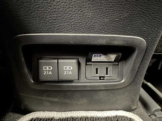 トヨタ カローラツーリング ハイブリッド ダブルバイビー 大分県 2020(令2)年 3.1万km スパークリングブラックパールクリスタルシャイン 純正ディスプレイオーディオナビ/（ＣＤ／ＤＶＤ／ＵＳＢ／ＢＴ／フルセグＴＶ/Ｍｉｒａｃａｓｔ）/バックカメラ/ビルトインＥＴＣ/ＴｏｙｏｔａＳａｆｅｔｙＳｅｎｓｅ/・プリクラッシュセーフティ/・レーントレーシングアシスト/・レーダークルーズコントロール/・オートマチックハイビーム/・ロードサインアシスト/車両接近通報装置/ワンオーナー/ドラレコ360°/前席シートヒーター/ステアリングヒーター/オートブレーキホールド/AC100Ｖ/ヘッドライトレベライザー/ステアリングリモコン/スペアキー1本