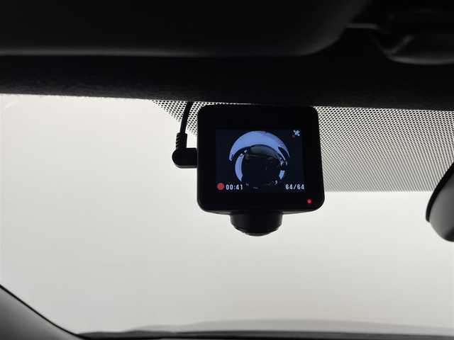 トヨタ カローラツーリング ハイブリッド ダブルバイビー 大分県 2020(令2)年 3.1万km スパークリングブラックパールクリスタルシャイン 純正ディスプレイオーディオナビ/（ＣＤ／ＤＶＤ／ＵＳＢ／ＢＴ／フルセグＴＶ/Ｍｉｒａｃａｓｔ）/バックカメラ/ビルトインＥＴＣ/ＴｏｙｏｔａＳａｆｅｔｙＳｅｎｓｅ/・プリクラッシュセーフティ/・レーントレーシングアシスト/・レーダークルーズコントロール/・オートマチックハイビーム/・ロードサインアシスト/車両接近通報装置/ワンオーナー/ドラレコ360°/前席シートヒーター/ステアリングヒーター/オートブレーキホールド/AC100Ｖ/ヘッドライトレベライザー/ステアリングリモコン/スペアキー1本