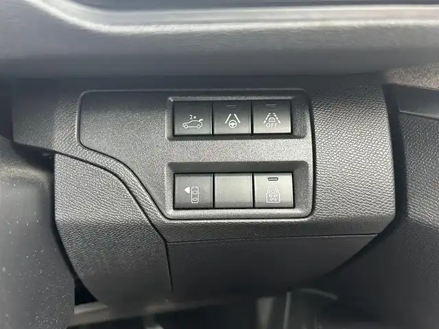 プジョー プジョー ５００８ GT ブルーHDi 東京都 2023(令5)年 1.8万km BLANC NACRE ディスプレイオーディオ/レーンキープアシスト/アダプティブクルーズコントロール/ブランドスポットモニター/コーナーセンサー/バックカメラ/ナイトビジョン/オートライト/インテリジェントハイビーム/アクティブセーフティブレーキ/横滑り防止装置/盗難防止装置/衝突被害軽減システム/スペアキー1本/ETC/取扱説明書/保証書