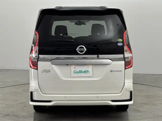 日産 セレナ e－パワー ハイウェイスター V 福岡県 2021(令3)年 2.7万km ブリリアントホワイトパール 2トーン 純正１０型ナビ／フルセグＴＶ　/バックカメラ　/プロパイロット　/コーナーセンサー　/エマージェンシーブレーキ　/レーンキープ　/ブラインドスポットモニター　/両側電動スライドドア　/Ｗエアコン　/純正１６インチＡＷ/ＬＥＤヘッドライト