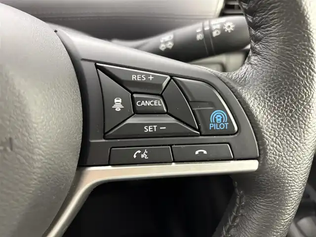 日産 セレナ e－パワー ハイウェイスター V 福岡県 2021(令3)年 2.7万km ブリリアントホワイトパール 2トーン 純正１０型ナビ／フルセグＴＶ　/バックカメラ　/プロパイロット　/コーナーセンサー　/エマージェンシーブレーキ　/レーンキープ　/ブラインドスポットモニター　/両側電動スライドドア　/Ｗエアコン　/純正１６インチＡＷ/ＬＥＤヘッドライト