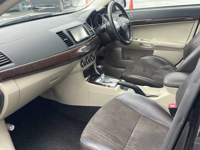 三菱 ギャラン フォルティス スーパーエクシード 道東・釧路十勝 2011(平23)年 6.9万km アメジストブラック ・2WD/4WD切替/・社外SDナビ/【FM/AM.SD.CD/DVD.フルセグ.BT】/・バックカメラ/・クルーズコントロール/・社外AW付冬タイヤ【205/60R16 5ミリ　2018年製】積込/・社外エンジンスターター/・ETC/・革巻きステアリング/・ステアリングスイッチ/・ハロゲンライト/・ヘッドライトレベライザー/・横滑り防止/・MTモード付AT/・電格ミラー