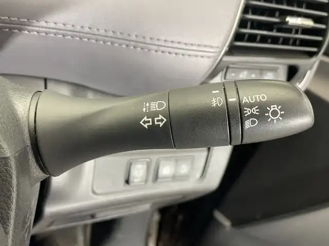 日産 セレナ e－パワー ハイウェイスター V 栃木県 2020(令2)年 5.3万km インペリアルアンバーP 純正メモリナビ/（CD/DVD/フルセグTV/Bluetooth/SD）/全方位カメラ/プロパイロット/コーナーセンサー/ビルトインETC/前方ドライブレコーダー/両側パワースライドドア/禁煙車/デジタルインナーミラー/オートライト/LEDヘッドライト/横滑り防止装置/スマートキー/プッシュスタート/ステアリングスイッチ/革巻きステアリング/ウィンカーミラー/純正16インチアルミホイール/純正フロアマット