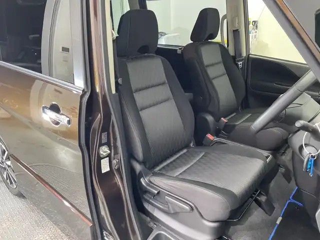 日産 セレナ e－パワー ハイウェイスター V 栃木県 2020(令2)年 5.3万km インペリアルアンバーP 純正メモリナビ/（CD/DVD/フルセグTV/Bluetooth/SD）/全方位カメラ/プロパイロット/コーナーセンサー/ビルトインETC/前方ドライブレコーダー/両側パワースライドドア/禁煙車/デジタルインナーミラー/オートライト/LEDヘッドライト/横滑り防止装置/スマートキー/プッシュスタート/ステアリングスイッチ/革巻きステアリング/ウィンカーミラー/純正16インチアルミホイール/純正フロアマット