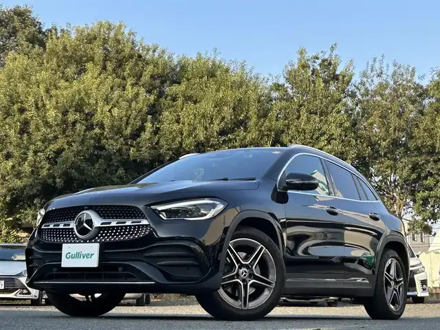 メルセデス・ベンツ Ｍ・ベンツ ＧＬＡ２００ｄ 4マチック AMGライン 東京都 2022(令4)年 0.9万km コスモスブラック 純正ユーザーエクスペリエンスナビ/・Bluetoothオーディオ/USBオーディオ/・AppleCarPlay/AndroidAuto/レーダーセーフティパッケージ/360°カメラシステム/パノラミックスライディングルーフ/マルチビームLEDヘッドランプ/パワーシート/シートヒーター（前席）/レッドステッチ入ディンプルナッパ革ステアリングホイール/取扱説明書/保証書/・ディーラー点検記録簿（R5/R6/R7）/スペアキー1本