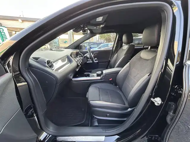 メルセデス・ベンツ Ｍ・ベンツ ＧＬＡ２００ｄ 4マチック AMGライン 東京都 2022(令4)年 0.9万km コスモスブラック 純正ユーザーエクスペリエンスナビ/・Bluetoothオーディオ/USBオーディオ/・AppleCarPlay/AndroidAuto/レーダーセーフティパッケージ/360°カメラシステム/パノラミックスライディングルーフ/マルチビームLEDヘッドランプ/パワーシート/シートヒーター（前席）/レッドステッチ入ディンプルナッパ革ステアリングホイール/取扱説明書/保証書/・ディーラー点検記録簿（R5/R6/R7）/スペアキー1本