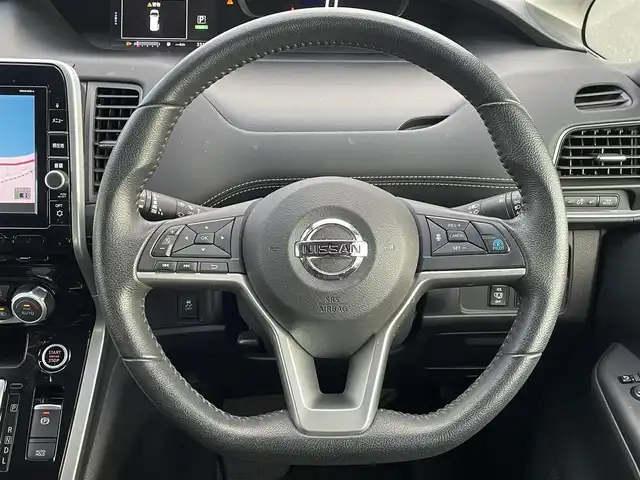 日産 セレナ ハイウェイスター プロパイロットED 島根県 2017(平29)年 3.4万km ダイヤモンドブラック 登録時走行距離　33148km/取扱説明書/純正９インチナビ（MM516D-L）/（DVD/Blu-ray/CD/AM/FM/Bluetooth/ワンセグTV）/フリップダウンモニター/バックカメラ/プロパイロット/エマージェンシーブレーキ/レーンアシスト/コーナーセンサー/プッシュスタート/スマートキー/横滑り防止装置/LEDヘッドライト/ETC/純正アルミ１６インチ