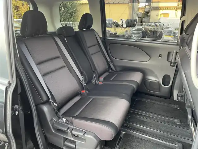 日産 セレナ ハイウェイスター プロパイロットED 島根県 2017(平29)年 3.4万km ダイヤモンドブラック 登録時走行距離　33148km/取扱説明書/純正９インチナビ（MM516D-L）/（DVD/Blu-ray/CD/AM/FM/Bluetooth/ワンセグTV）/フリップダウンモニター/バックカメラ/プロパイロット/エマージェンシーブレーキ/レーンアシスト/コーナーセンサー/プッシュスタート/スマートキー/横滑り防止装置/LEDヘッドライト/ETC/純正アルミ１６インチ