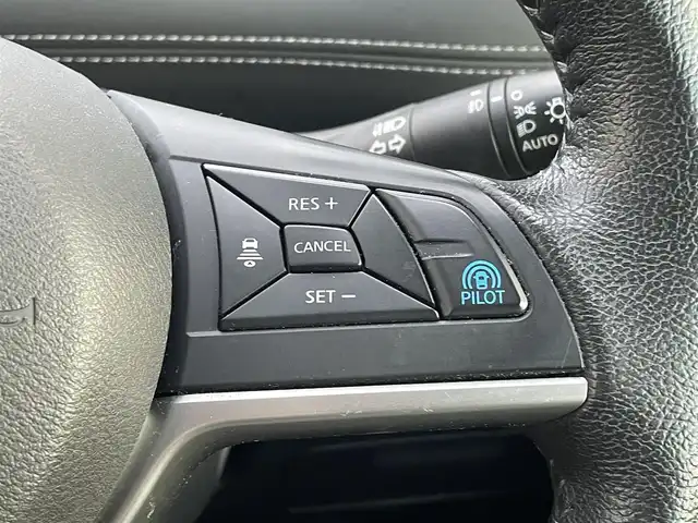 日産 セレナ ハイウェイスター プロパイロットED 島根県 2017(平29)年 3.4万km ダイヤモンドブラック 登録時走行距離　33148km/取扱説明書/純正９インチナビ（MM516D-L）/（DVD/Blu-ray/CD/AM/FM/Bluetooth/ワンセグTV）/フリップダウンモニター/バックカメラ/プロパイロット/エマージェンシーブレーキ/レーンアシスト/コーナーセンサー/プッシュスタート/スマートキー/横滑り防止装置/LEDヘッドライト/ETC/純正アルミ１６インチ