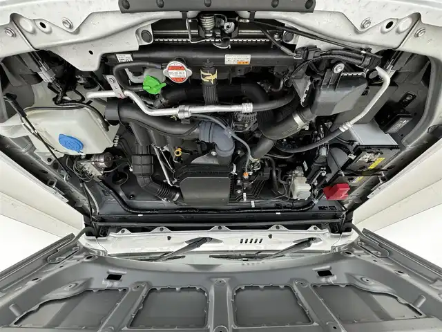 スズキ ジムニー XC 滋賀県 2023(令5)年 2.1万km シルキーシルバーメタリック Ａｌｐｉｎｅ１１インチディスプレイオーディオ/（AppleCarPlay/AndroidAuto/HDMI/USB)/バックカメラ/前席シートヒーター/クルーズコントロール/ＬＥＤライト/純正ゴムフロアマット/純正アルミホイール/スマートキー/プッシュスタート