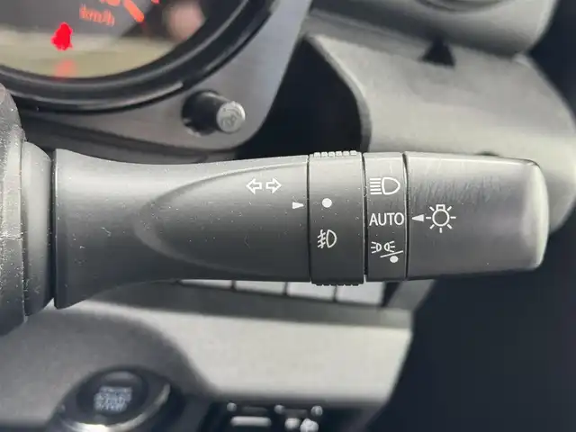 スズキ ジムニー XC 滋賀県 2023(令5)年 2.1万km シルキーシルバーメタリック Ａｌｐｉｎｅ１１インチディスプレイオーディオ/（AppleCarPlay/AndroidAuto/HDMI/USB)/バックカメラ/前席シートヒーター/クルーズコントロール/ＬＥＤライト/純正ゴムフロアマット/純正アルミホイール/スマートキー/プッシュスタート