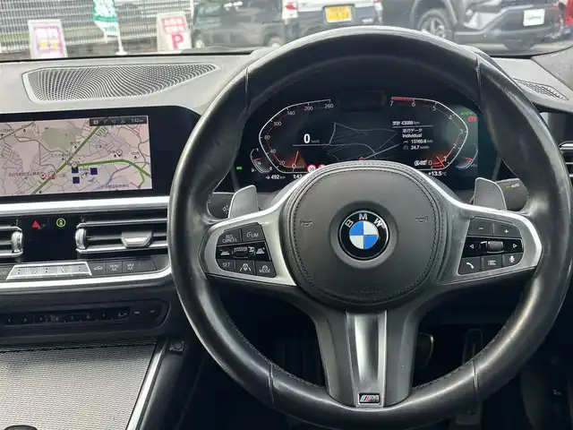 ＢＭＷ ＢＭＷ ３１８ｉ Mスポーツ 熊本県 2021(令3)年 4.3万km アルピンホワイトⅢ 純正ナビ/【フルセグTV/Bluetooth/AM/FM】/バックカメラ/衝突軽減システム/アクティブクルーズコントロール/ブラインドスポットモニター/インテリジェントセーフティ/コーナーセンサー/パワーシート（D/N)/パドルシフト/純正18インチアルミホイール/オートLEDヘッドライト/ドライブレコーダー/ETC/純正フロアマット