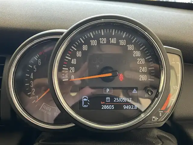 ＭＩＮＩ ミニ ワン 熊本県 2021(令3)年 2.9万km ペッパー・ホワイト ・ワンオーナー/・スマートキー/・プッシュスタート/・インテリジェントセーフティ/・PDC自動起動/・パーキングアシスト/・純正HDDナビ/　【Bluetooth・USB・MSV】/・バックカメラ/・LEDヘッドライト/・LEDフォグライト/・UKテール/・保証書/取説