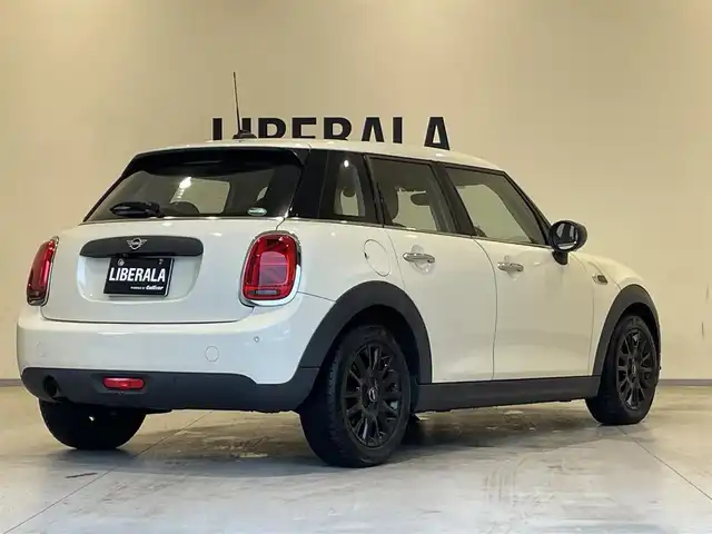 ＭＩＮＩ ミニ ワン 熊本県 2021(令3)年 2.9万km ペッパー・ホワイト ・ワンオーナー/・スマートキー/・プッシュスタート/・インテリジェントセーフティ/・PDC自動起動/・パーキングアシスト/・純正HDDナビ/　【Bluetooth・USB・MSV】/・バックカメラ/・LEDヘッドライト/・LEDフォグライト/・UKテール/・保証書/取説