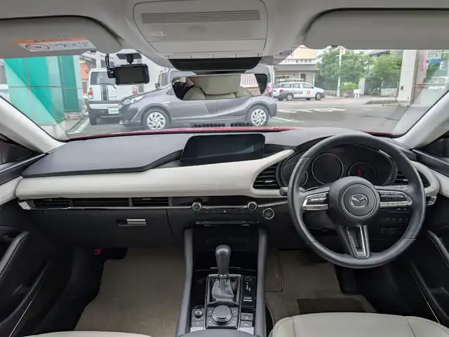 マツダ マツダ３セダン 20S Lパッケージ 埼玉県 2019(令1)年 1.1万km ソウルレッドクリスタルM ワンオーナー/純正ディスプレイオーディオ/追従機能つきクルーズコントロール/フルセグTV/Bluetoothオーディオ/CD/DVD再生/バックカメラ/ETC/ステアリングヒーター/シートヒーター（運転席/助手席）/プッシュスタート/LEDヘッドライト/スマートキー×2