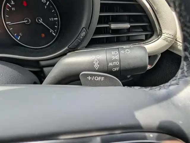 マツダ マツダ３セダン 20S Lパッケージ 埼玉県 2019(令1)年 1.1万km ソウルレッドクリスタルM ワンオーナー/純正ディスプレイオーディオ/追従機能つきクルーズコントロール/フルセグTV/Bluetoothオーディオ/CD/DVD再生/バックカメラ/ETC/ステアリングヒーター/シートヒーター（運転席/助手席）/プッシュスタート/LEDヘッドライト/スマートキー×2