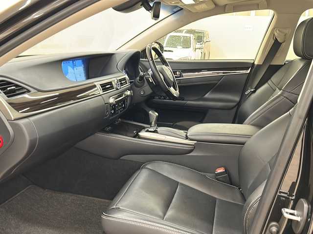 レクサス ＧＳ 350 バージョンL 道央・札幌 2018(平30)年 10.8万km グラファイトブラックガラスフレーク /4WD//サンルーフ//純正ナビ:/(AM/FM/TV/BT/DVD/CD)//追従式クルーズコントロール//パドルシフト//左右独立エアコン//全席シートヒーター//ベンチレーション//レーンキープアシスト//衝突被害軽減システム//シートメモリー//ヘッドライトウォッシャー//フォグランプ//前後コーナーセンサー//エンジンプッシュスタート//スペアキー１本//電動リアゲート