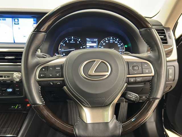 レクサス ＧＳ 350 バージョンL 道央・札幌 2018(平30)年 10.8万km グラファイトブラックガラスフレーク /4WD//サンルーフ//純正ナビ:/(AM/FM/TV/BT/DVD/CD)//追従式クルーズコントロール//パドルシフト//左右独立エアコン//全席シートヒーター//ベンチレーション//レーンキープアシスト//衝突被害軽減システム//シートメモリー//ヘッドライトウォッシャー//フォグランプ//前後コーナーセンサー//エンジンプッシュスタート//スペアキー１本//電動リアゲート