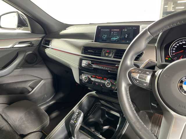 ＢＭＷ Ｘ２ xDrive20i MスポーツX 福岡県 2018(平30)年 3万km アルピンホワイトⅢ 純正HDDナビ/バックカメラ/アイドリングストップ/レーダークルーズコントロール/プッシュスタート/ミラー一体型ETC/パワーシート/パワーバックドア