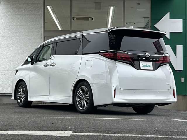 トヨタ アルファードハイブリット Z 愛知県 2024(令6)年 1.4万km プラチナホワイトパールマイカ 禁煙車/法人ワンオーナー/純正メーカーナビ、TV/パノラミックビューモニター/レザーシート/独立サンルーフ/両側パワースライドドア/トヨタチームメイト/自動駐車/ユニバーサルステップ/ヘッドアップディスプレイ/ブラインドスポットモニター/フリップダウンモニター/デジタルインナーミラー/アダプティプクルーズコントロール/レーンキープアシスト/パドルシフト/置くだけ充電/HDMI/前後コーナーセンサー/クリアランスソナー/Bluetooth/Miracast/ステアリングリモコン/ハンドルヒーター/シートヒーター（セカンドシートまで）/エアシート（セカンドシートまで）/パワーシート/メモリーシート/オットマン/後席サンシェード/AUTOHOLD/純正18アルミ/純正フロアマット/ドアバイザー/フォグランプ/LEDヘッドライト/AUTOライト/AUTOハイビーム/ETC/前後ドラレコ/スペアキー/取扱説明書/保証書