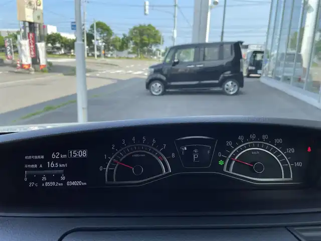 ホンダ Ｎ ＢＯＸ カスタム G L ホンダセンシング 道央・札幌 2018(平30)年 3.4万km プレミアムホワイトパールⅡ ４WD/社外メモリナビ(AM/FM/CD/DVD/BT)/フルセグ(走行中視聴可能)/バックカメラ/ウィンカーミラー/クルーズコントロール/ドアバイザー/プッシュスタート/片側パワースライドドア/ビルトインETC/ベンチシート/前席シートヒーター/横滑り防止装置/レーンキープアシスト/衝突軽減ブレーキ/オートライト/コーナーセンサー/純正フロアマット/片側パワースライドドア/スペアキー×2/エンジンスターター