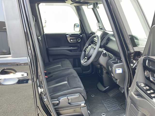 ホンダ Ｎ ＢＯＸ カスタム L 三重県 2021(令3)年 4.7万km クリスタルブラックパール 純正ナビ(AM/FM/CD/DVD/TV/BT)/フルセグTV/バックカメラ/片側パワースライドドア/コーナーセンサー/前席シートヒーター/USB給電/リヤサンシェード/前方ドライブレコーダー/ステアリングリモコン/衝突軽減ブレーキ/レーンキープアシスト/横滑り防止/オートハイビーム/スペアキー/LEDヘッドライト/電動格納ミラー/禁煙車