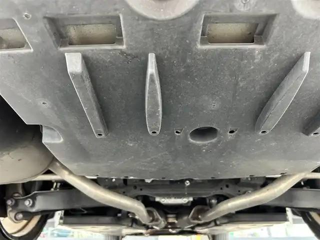 トヨタ クラウン RS アドバンス 栃木県 2019(平31)年 4.1万km ホワイトパールクリスタルシャイン トヨタセーフティセンス/純正ナビ/フルセグTV/DVD/Bluetooth/USB/パノラミックビューモニター/ビルトインETC/前後ドライブレコーダー/前席パワーシート/前席シートヒーター/レーダークルーズコントロール/プッシュスタート/ステアリングリモコン/LEDオートライト/LEDフォグランプ/純正18インチAW/アイドリングストップ/横滑り防止装置/シートメモリ/ハンドルヒーター/パドルシフト/電動格納ミラー/ドアバイザー