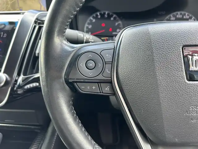 トヨタ クラウン RS アドバンス 栃木県 2019(平31)年 4.1万km ホワイトパールクリスタルシャイン トヨタセーフティセンス/純正ナビ/フルセグTV/DVD/Bluetooth/USB/パノラミックビューモニター/ビルトインETC/前後ドライブレコーダー/前席パワーシート/前席シートヒーター/レーダークルーズコントロール/プッシュスタート/ステアリングリモコン/LEDオートライト/LEDフォグランプ/純正18インチAW/アイドリングストップ/横滑り防止装置/シートメモリ/ハンドルヒーター/パドルシフト/電動格納ミラー/ドアバイザー