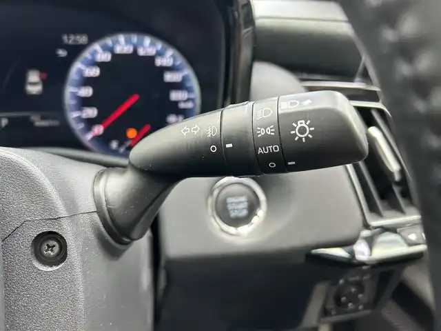 トヨタ クラウン RS アドバンス 栃木県 2019(平31)年 4.1万km ホワイトパールクリスタルシャイン トヨタセーフティセンス/純正ナビ/フルセグTV/DVD/Bluetooth/USB/パノラミックビューモニター/ビルトインETC/前後ドライブレコーダー/前席パワーシート/前席シートヒーター/レーダークルーズコントロール/プッシュスタート/ステアリングリモコン/LEDオートライト/LEDフォグランプ/純正18インチAW/アイドリングストップ/横滑り防止装置/シートメモリ/ハンドルヒーター/パドルシフト/電動格納ミラー/ドアバイザー