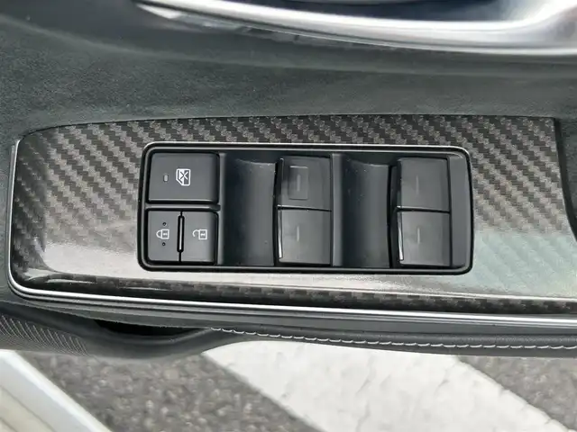 トヨタ クラウン RS アドバンス 栃木県 2019(平31)年 4.1万km ホワイトパールクリスタルシャイン トヨタセーフティセンス/純正ナビ/フルセグTV/DVD/Bluetooth/USB/パノラミックビューモニター/ビルトインETC/前後ドライブレコーダー/前席パワーシート/前席シートヒーター/レーダークルーズコントロール/プッシュスタート/ステアリングリモコン/LEDオートライト/LEDフォグランプ/純正18インチAW/アイドリングストップ/横滑り防止装置/シートメモリ/ハンドルヒーター/パドルシフト/電動格納ミラー/ドアバイザー