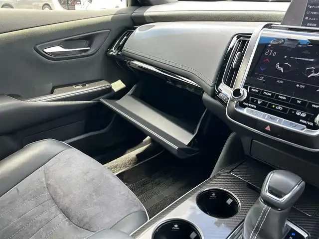 トヨタ クラウン RS アドバンス 栃木県 2019(平31)年 4.1万km ホワイトパールクリスタルシャイン トヨタセーフティセンス/純正ナビ/フルセグTV/DVD/Bluetooth/USB/パノラミックビューモニター/ビルトインETC/前後ドライブレコーダー/前席パワーシート/前席シートヒーター/レーダークルーズコントロール/プッシュスタート/ステアリングリモコン/LEDオートライト/LEDフォグランプ/純正18インチAW/アイドリングストップ/横滑り防止装置/シートメモリ/ハンドルヒーター/パドルシフト/電動格納ミラー/ドアバイザー
