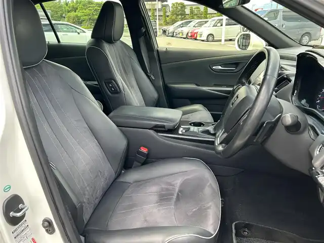 トヨタ クラウン RS アドバンス 栃木県 2019(平31)年 4.1万km ホワイトパールクリスタルシャイン トヨタセーフティセンス/純正ナビ/フルセグTV/DVD/Bluetooth/USB/パノラミックビューモニター/ビルトインETC/前後ドライブレコーダー/前席パワーシート/前席シートヒーター/レーダークルーズコントロール/プッシュスタート/ステアリングリモコン/LEDオートライト/LEDフォグランプ/純正18インチAW/アイドリングストップ/横滑り防止装置/シートメモリ/ハンドルヒーター/パドルシフト/電動格納ミラー/ドアバイザー