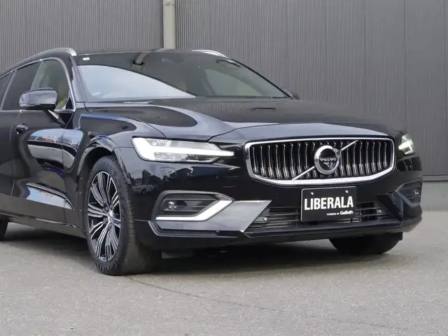 ボルボ Ｖ６０ T5 インスクリプション 香川県 2019(平31)年 3.3万km オニキスブラックP 純正ナビ/360度カメラ/ACC/レーンキープアシスト/サンルーフ/茶革/パワーシート/エアシート/シートヒーター/18インチAW