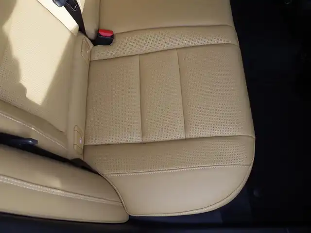ボルボ Ｖ６０ T5 インスクリプション 香川県 2019(平31)年 3.3万km オニキスブラックP 純正ナビ/360度カメラ/ACC/レーンキープアシスト/サンルーフ/茶革/パワーシート/エアシート/シートヒーター/18インチAW