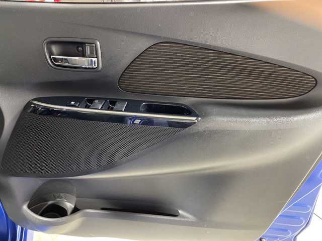日産 デイズ ハイウェイスターX 福岡県 2016(平28)年 4.3万km オーシャンブルーP 社外ディスプレイオーディオ（FM、AM、CD、DVD、iPod）/全周囲カメラ/横滑り防止装置/衝突被害軽減システム/ドライブレコーダー/スマートキー（スペア1本）