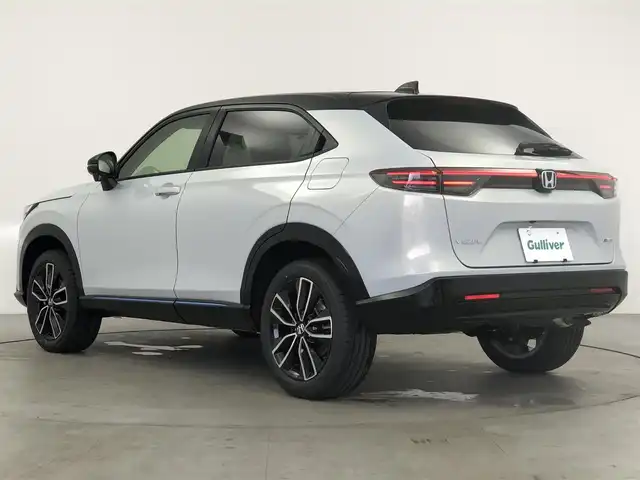 ホンダ ヴェゼル ハイブリッド e:HEV Z PLaYパッケージ 愛知県 2025(令7)年 0.1千km パールⅡ ディスプレイオーディオ　/バックカメラ　/置くだけ充電　/パドルシフト　/追従クルコン　/パワーバックドア　/ＥＴＣ２．０　/ＢＳＭ　/シートヒーター　/ハーフレザー　/タイプＣ　/フルセグＴＶ　/ステアヒーター