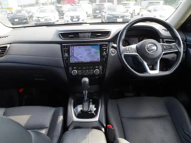日産 エクストレイル 20Xi 千葉県 2020(令2)年 4.7万km ダイヤモンドブラック エマージェンシーブレーキ/プロパイロット/インテリジェントクルーズコントロール/インテリジェントルームミラー/パワーバックドア/9インチ純正SDナビ/地デジTV/【BD/DVD/CD再生機能　Bluetooth接続】/アラウンドビューモニター/ドライブレコーダー/各席シートヒーター/革巻きステアリング/ステアリングスイッチ/ETC/LEDヘッドライト/フォグライト/ウインカーミラー/コーナーセンサー/純正18インチアルミホイル/インテリジェントキー