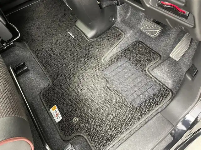 スズキ スペーシア カスタム HYBRID XS 群馬県 2024(令6)年 0.7万km ブルーイッシュブラックパール3 社外８インチナビ　バックカメラ　両側パワースライドドア　レーダークルーズコントロール　オットマン　シートヒーター　純正１５インチＡＷ　ステアリングリモコン　ＨＵＤ　コーナーセンサー　ＥＴＣ　禁煙車