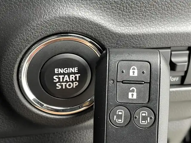 スズキ スペーシア カスタム HYBRID XS 群馬県 2024(令6)年 0.7万km ブルーイッシュブラックパール3 社外８インチナビ　バックカメラ　両側パワースライドドア　レーダークルーズコントロール　オットマン　シートヒーター　純正１５インチＡＷ　ステアリングリモコン　ＨＵＤ　コーナーセンサー　ＥＴＣ　禁煙車