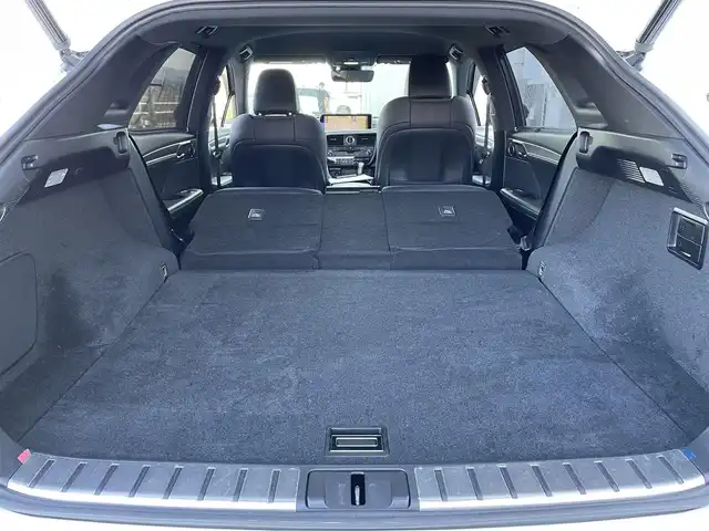 レクサス ＲＸ 200t Fスポーツ 佐賀県 2017(平29)年 6.3万km ホワイトノーヴァガラスフレーク 黒革シート/純正12.3インチSDナビゲーション/・フルセグTV/CD/DVD・BR/SD/USB/Bluetooth/バック・サイドカメラ/ビルトインETC2.0/ヘッドアップディスプレイ/パワーバックドア/リバース連動ドアミラー/100V電源/電子パーキングブレーキ/・AUTO HOLD機能/DN席パワーシート(D席メモリー機能付)/シートヒーター/シートベンチレーション/ISOFIX対応/パドルシフト/革巻きステアリング/ステアリングヒーター/ステアリングリモコン/純正20インチアルミホイール/角目三眼LEDヘッドライト/・オートマチックハイビーム/純正LEDフォグランプ/純正フロアマット/純正ドアバイザ―/新車保証書/取扱説明書/スペアキー１本/レクサスセーフティシステムプラス/・レーダークルーズコントロール/・レーンキープアシストシステム/・プリクラッシュセーフティ/・ブラインドスポットモニター/・インテリジェントクリアランスソナー