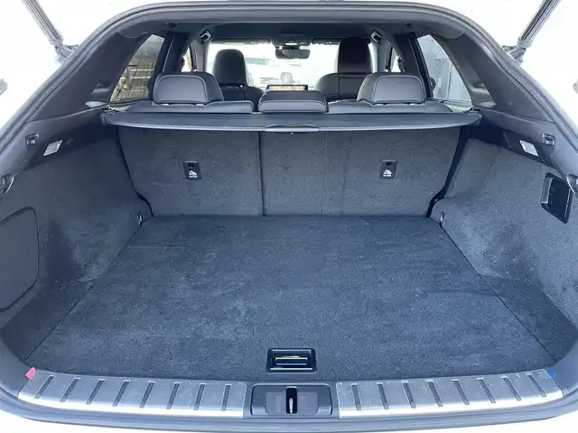 レクサス ＲＸ 200t Fスポーツ 佐賀県 2017(平29)年 6.3万km ホワイトノーヴァガラスフレーク 黒革シート/純正12.3インチSDナビゲーション/・フルセグTV/CD/DVD・BR/SD/USB/Bluetooth/バック・サイドカメラ/ビルトインETC2.0/ヘッドアップディスプレイ/パワーバックドア/リバース連動ドアミラー/100V電源/電子パーキングブレーキ/・AUTO HOLD機能/DN席パワーシート(D席メモリー機能付)/シートヒーター/シートベンチレーション/ISOFIX対応/パドルシフト/革巻きステアリング/ステアリングヒーター/ステアリングリモコン/純正20インチアルミホイール/角目三眼LEDヘッドライト/・オートマチックハイビーム/純正LEDフォグランプ/純正フロアマット/純正ドアバイザ―/新車保証書/取扱説明書/スペアキー１本/レクサスセーフティシステムプラス/・レーダークルーズコントロール/・レーンキープアシストシステム/・プリクラッシュセーフティ/・ブラインドスポットモニター/・インテリジェントクリアランスソナー