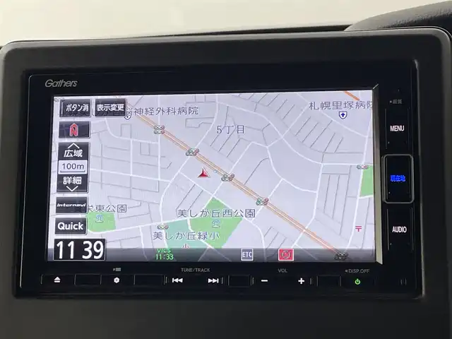 ホンダ Ｎ ＢＯＸ カスタム G L ターボ ホンダセンシング 道央・札幌 2019(令1)年 4.4万km クリスタルブラックパール ・４WD/・Gathersナビゲーション（VXM-240VFi）/　CD/DVD/フルセグ/SD/USB/BT/iPod/・ビルトインETC/・バックカメラ/・純正前方録画ドライブレコーダー/・両側パワースライドドア/・ホンダセンシング/・レーダークルーズコントロール/・レーンキープアシスト/・横滑り防止装置/・衝突軽減ブレーキ/・先行車発進通知/・ロードサインアシスト/・ハーフレザーシート/・前席シートヒーター/・純正フロアマット/・LEDヘッドライト/・オートライト/・スマートキー/・プッシュスタート/・純正AW15インチ/・MTモード付AT/・後方パーキングソナー/・革巻きステアリング/・スイテアリングスイッチ/・フロントフォグライト/・ドアバイザー/・チップアップシーート