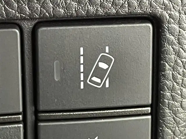 ホンダ Ｎ ＢＯＸ カスタム G L ターボ ホンダセンシング 道央・札幌 2019(令1)年 4.4万km クリスタルブラックパール ・４WD/・Gathersナビゲーション（VXM-240VFi）/　CD/DVD/フルセグ/SD/USB/BT/iPod/・ビルトインETC/・バックカメラ/・純正前方録画ドライブレコーダー/・両側パワースライドドア/・ホンダセンシング/・レーダークルーズコントロール/・レーンキープアシスト/・横滑り防止装置/・衝突軽減ブレーキ/・先行車発進通知/・ロードサインアシスト/・ハーフレザーシート/・前席シートヒーター/・純正フロアマット/・LEDヘッドライト/・オートライト/・スマートキー/・プッシュスタート/・純正AW15インチ/・MTモード付AT/・後方パーキングソナー/・革巻きステアリング/・スイテアリングスイッチ/・フロントフォグライト/・ドアバイザー/・チップアップシーート