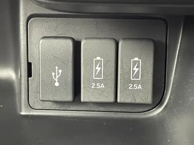 ホンダ Ｎ ＢＯＸ カスタム G L ターボ ホンダセンシング 道央・札幌 2019(令1)年 4.4万km クリスタルブラックパール ・４WD/・Gathersナビゲーション（VXM-240VFi）/　CD/DVD/フルセグ/SD/USB/BT/iPod/・ビルトインETC/・バックカメラ/・純正前方録画ドライブレコーダー/・両側パワースライドドア/・ホンダセンシング/・レーダークルーズコントロール/・レーンキープアシスト/・横滑り防止装置/・衝突軽減ブレーキ/・先行車発進通知/・ロードサインアシスト/・ハーフレザーシート/・前席シートヒーター/・純正フロアマット/・LEDヘッドライト/・オートライト/・スマートキー/・プッシュスタート/・純正AW15インチ/・MTモード付AT/・後方パーキングソナー/・革巻きステアリング/・スイテアリングスイッチ/・フロントフォグライト/・ドアバイザー/・チップアップシーート